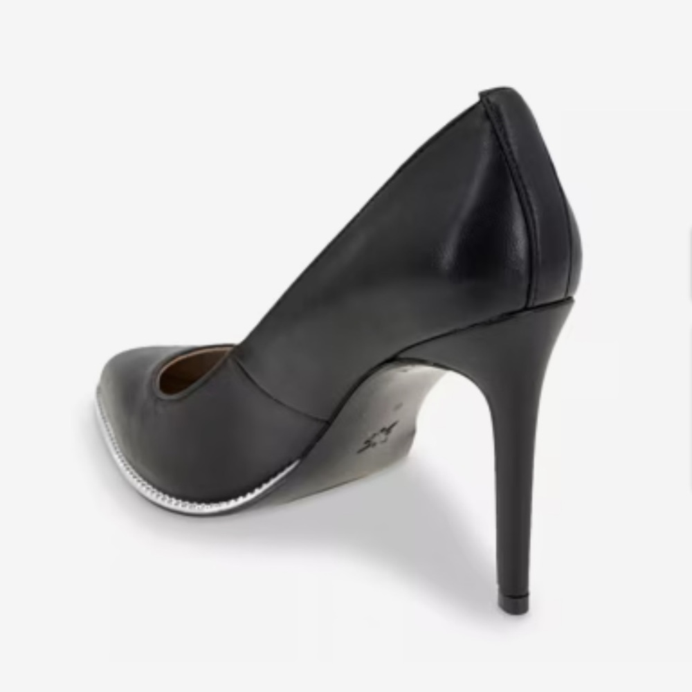 🆕 BCB GENERATION Black HARLIA Pumps with Front Silver Chain Accent. - Picture 5 of 12